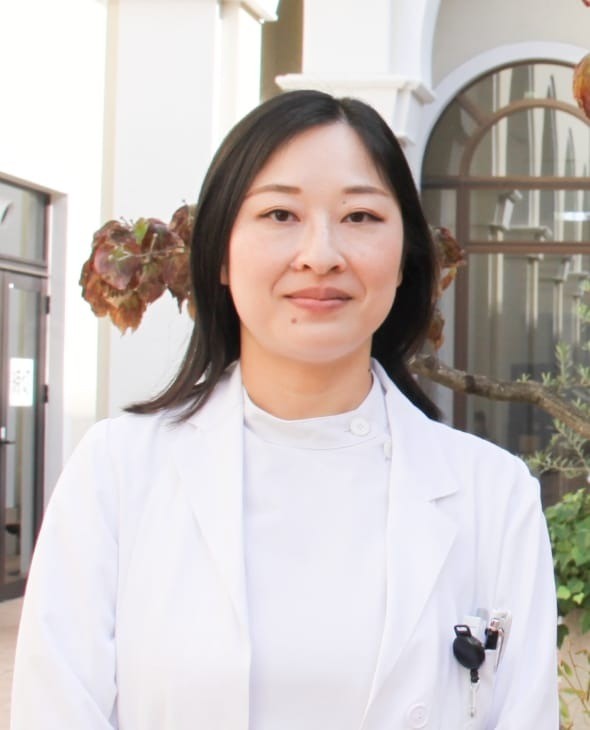 菅野 亜紀